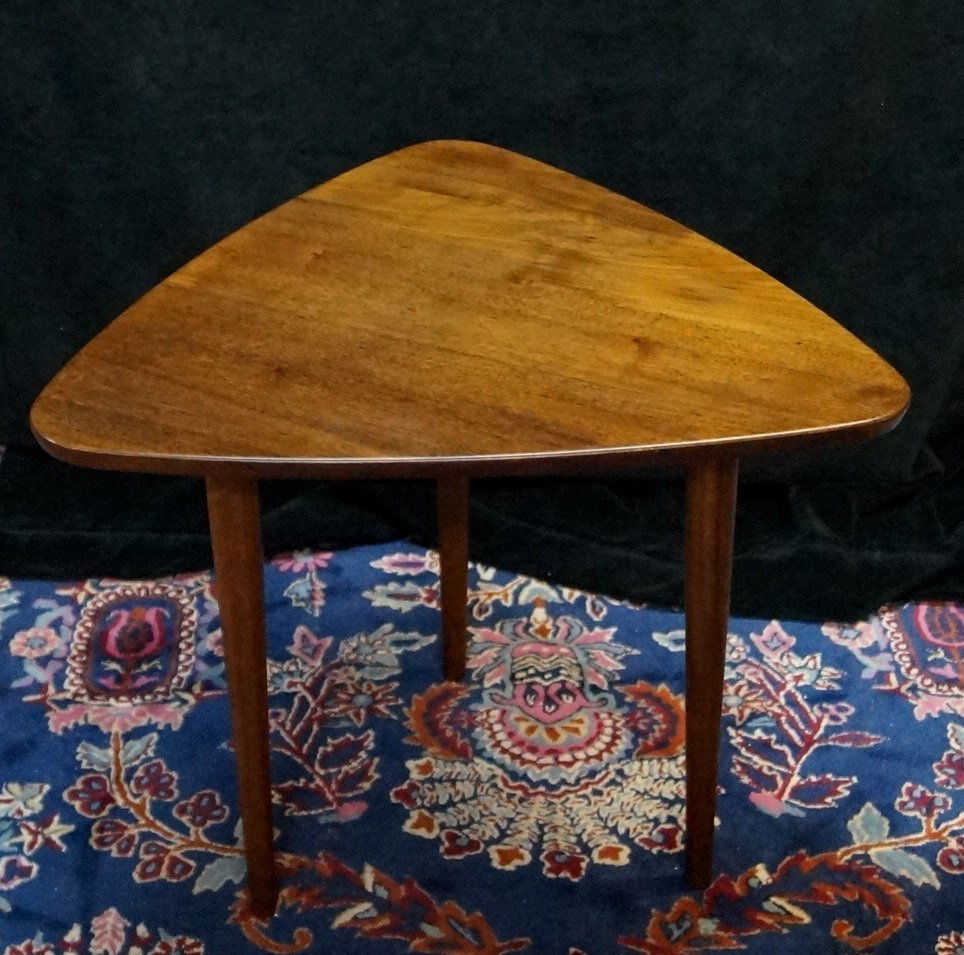 JENS RISOM TRIANGULAR TABLE: JENS RISOM TRIANGULAR TABLE 20.5"H 25"W