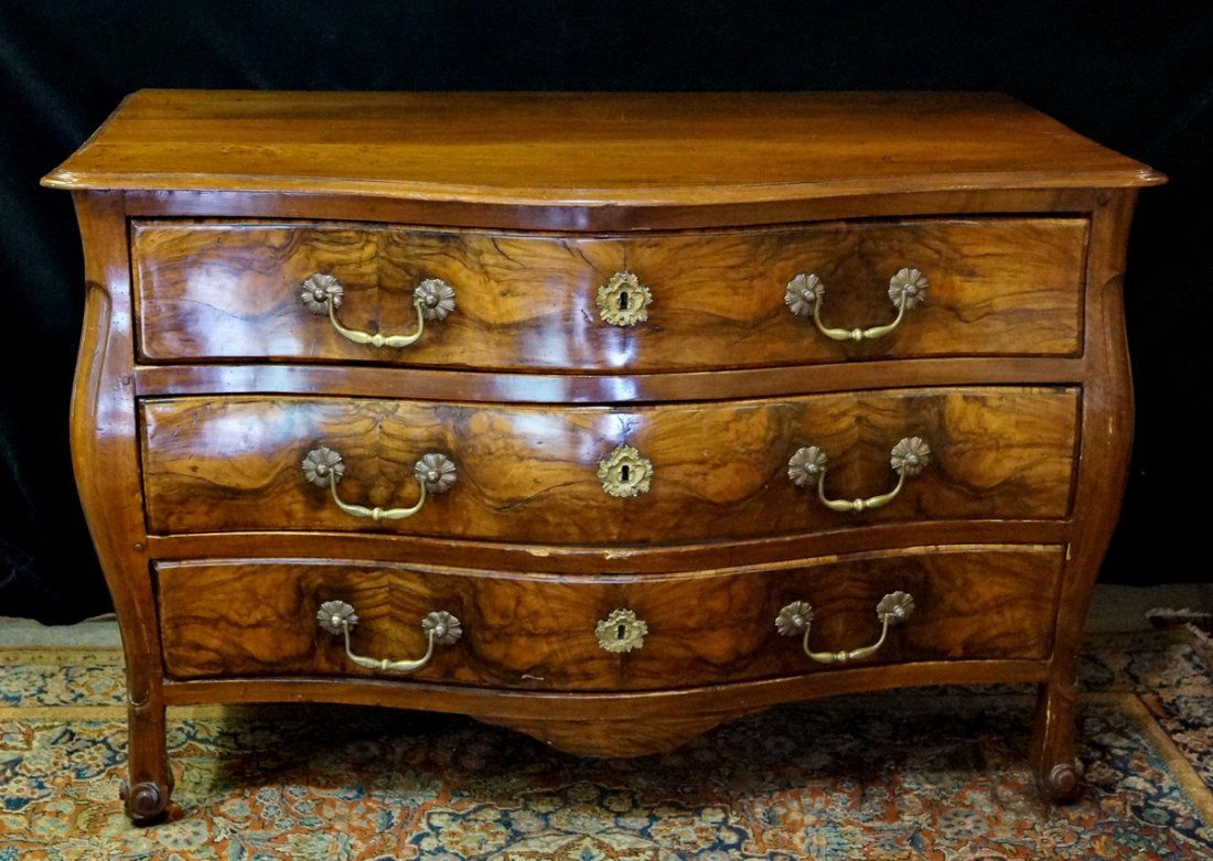 18TH C. CONTINENTAL SERPENTINE 3 DRAWER COMMODE (1 of 3)
