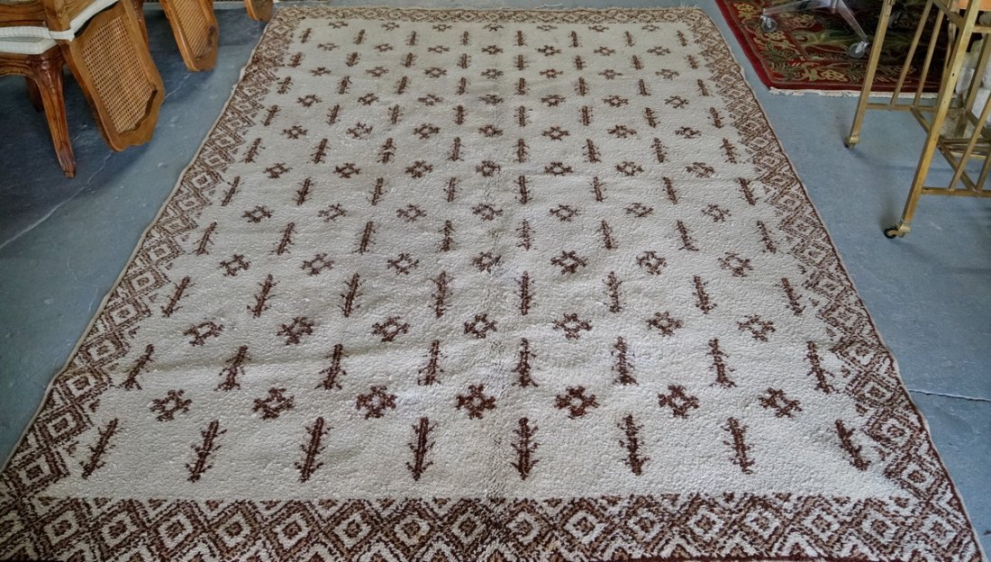 MOROCCAN RUG: MOROCCAN RUG 12X9'
