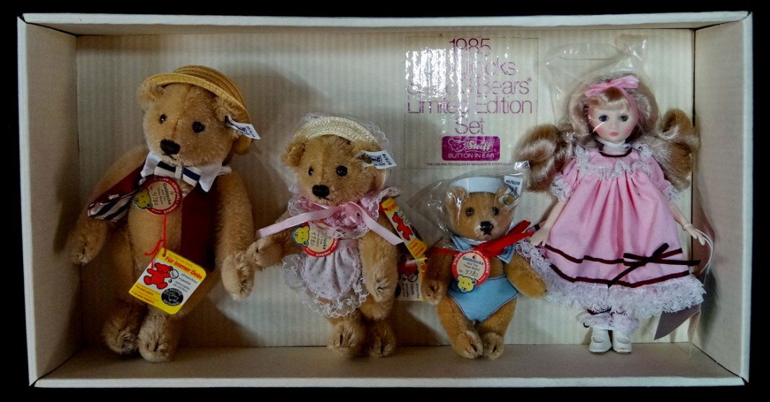 STEIFF GOLDILOCKS & 3 BEARS (1 of 4)