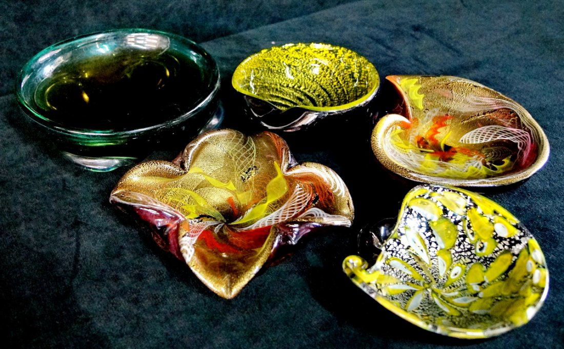 GROUP 5 MURANO ASHTRAYS (1 of 1)