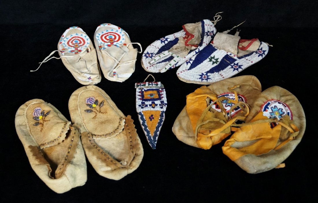 4 PR. BEADED MOCCASINS & 1 BEADED POUCH (1 of 7)