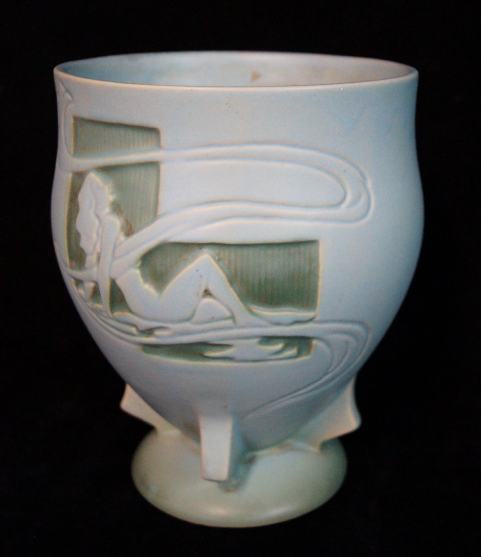 ROSEVILLE SILHOUETTE PATTERN  VASE (1 of 4)