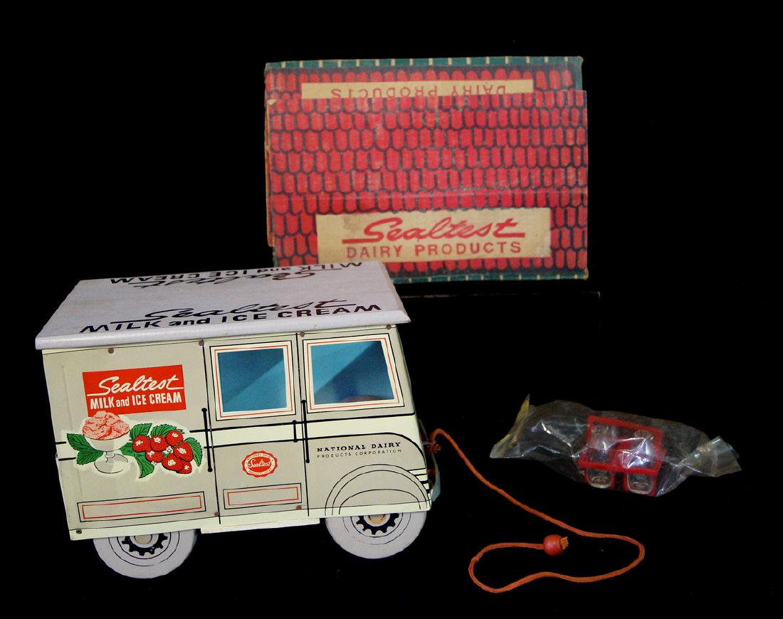SEALTEST MILK & ICE CREAM TRUCK PULL TOY W/ BOX (1 of 7)