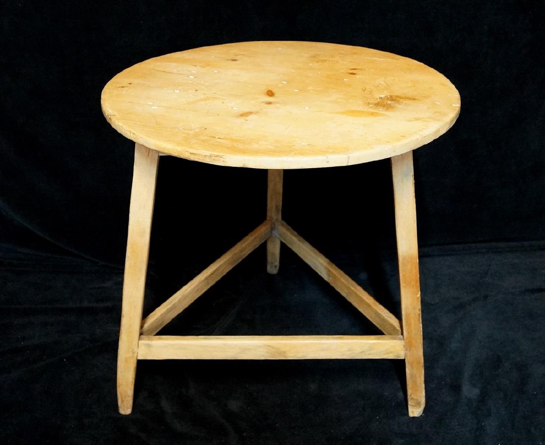 ANTIQUE ENGLISH PIE CRICKET TABLE (1 of 4)