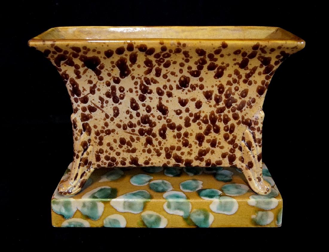 ROYAL HAEGER POTTERY VASE (1 of 4)