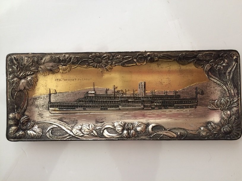 STR ROBERT FULTON VINTAGE SOUVENIR: STR ROBERT FULTON VINTAGE SOUVENIR MADE BY THE A.C. HOSSEL MAN & CO NEW YORK MEASURES 8 INCHES BY 3 INCHES IT IS IN GOOD CONDITION , WE OFFER IN HOUSE SHIPPING