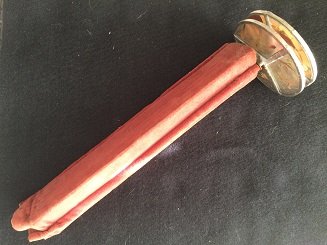 VINTAGE KALEIDOSCOPE: VINTAGE KALEIDOSCOPE MEASURES 12 INCHES LONG IT IS IN GOOD WORKING CONDITION , WE OFFER IN HOUSE SHIPPING