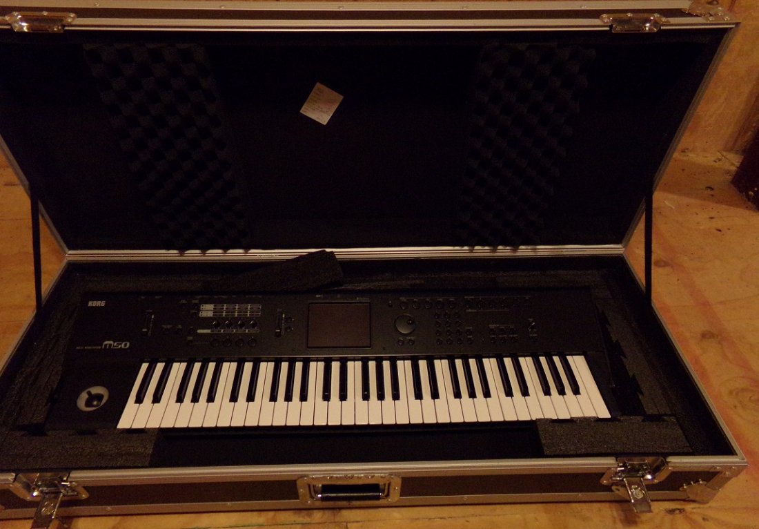 Korg M50 61-Key Music Workstation (1 of 5)