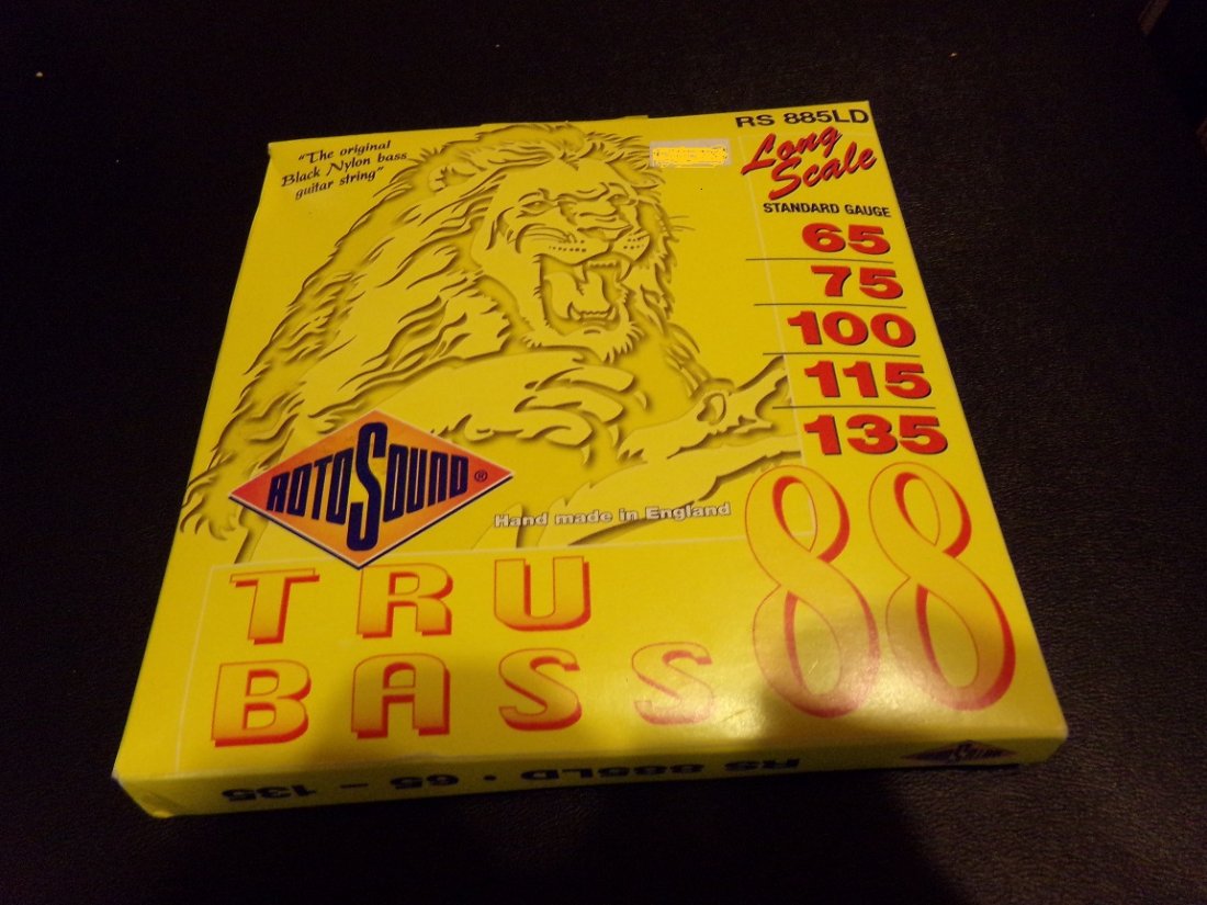 Roto Sound Long Scale True Bass 88 Strings: ROTOSOUND TRU BASS STRINGS HAVE BEEN RE-ENGINEERED THE RS88 BLACK NYLON BASS STRINGS USING AN INNOVATIVE NEW MANUFACTURING PROCESS AND ARE NOW BETTER THAN EVER.