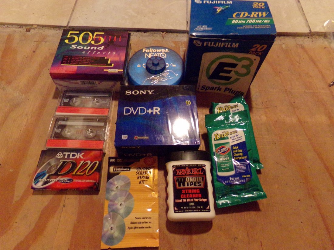 Lot of  DVD+R CDRW & 505 Digital sound Effect ETC (1 of 2)