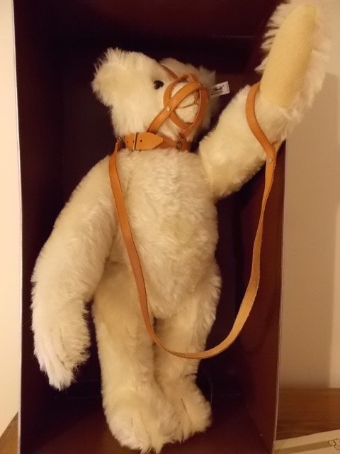 Steiff Muzzle Bear 1908 Replica (1 of 3)