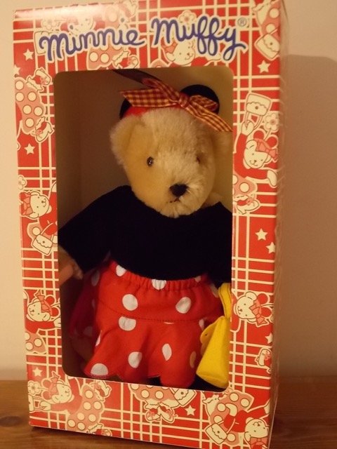 North American Minnie Muffy Disney Convention Bear (1 of 4)