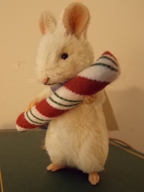 R. John Wright Christmas Mouse Nibbles 3 1/2 Inch (1 of 7)