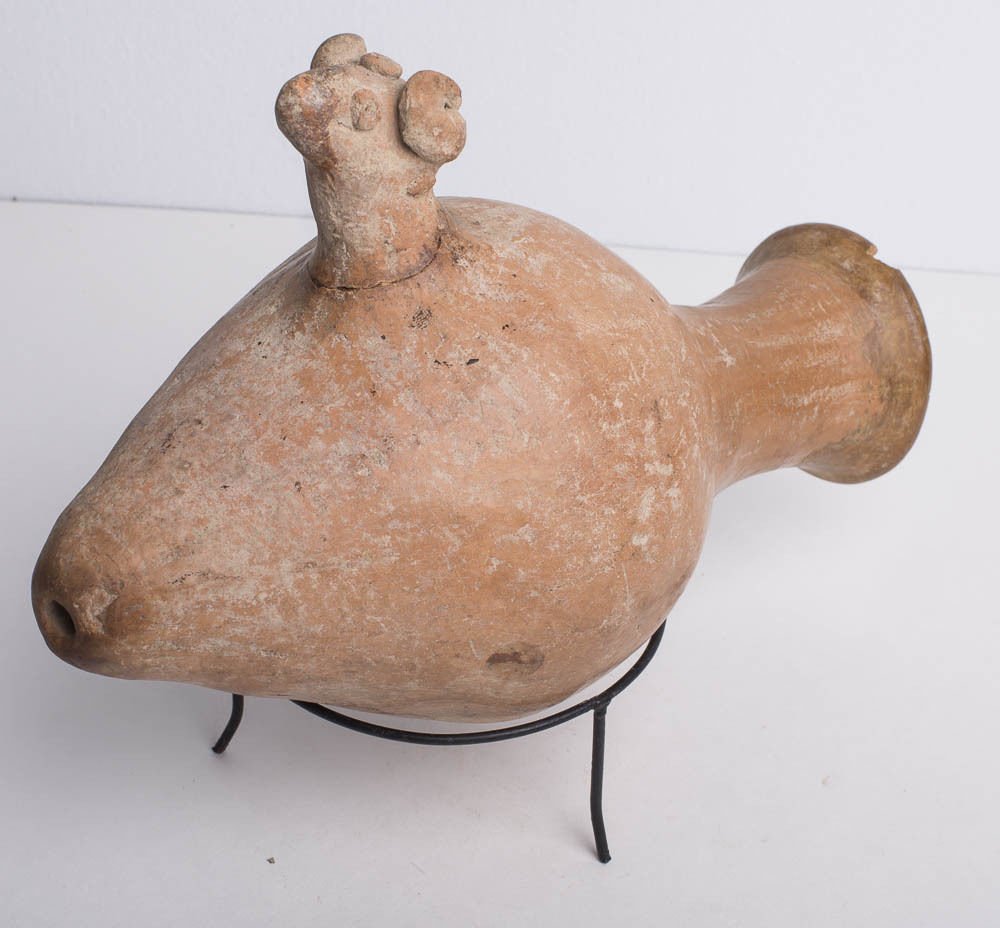 Large Ancient Near Eastern Amlash Vessel c.9th cen BC. (1 of 3)