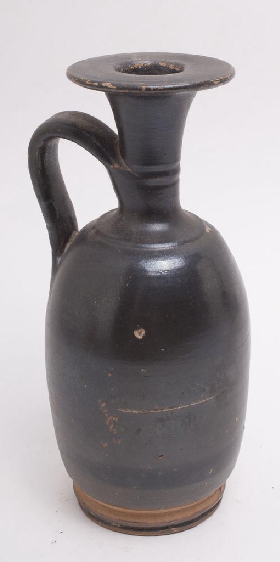 Ancient Apulian Pottery Lekythos Circa 4th Century BC. (1 of 2)