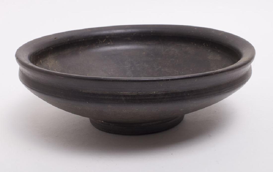 Ancient Eutruscan blackware. Bucharro kylix. C. 5th (1 of 2)