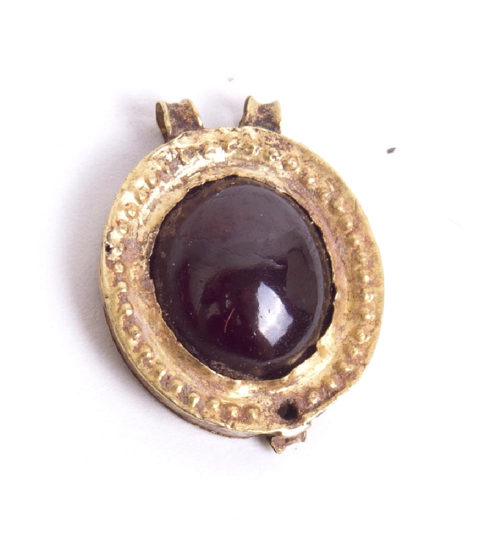 Ancient Roman Gold Pendant with Garnet c.1st century AD (1 of 2)