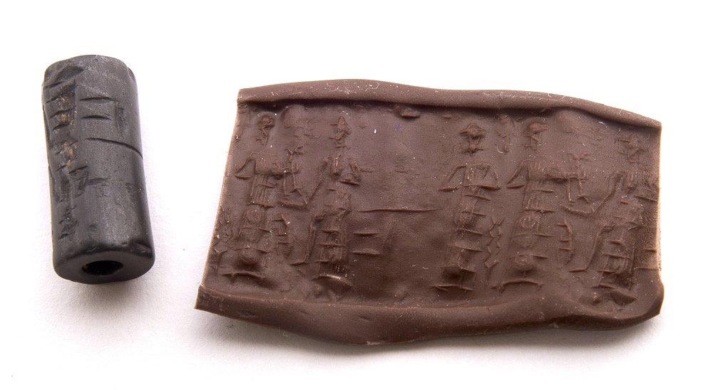 Ancient Old Babylonian Hematite Cylinder Seal c.1900 B (1 of 2)