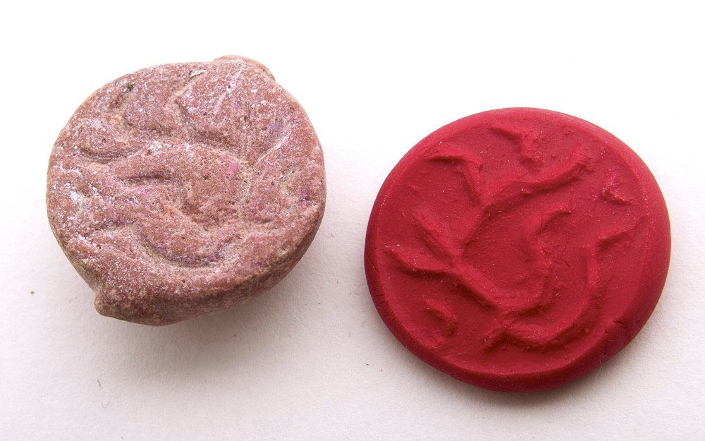 Ancient Mesopotamian Jamdat Stamp Seal c.3000 BC: Ancient Mesopotamian Jamdat Stamp Seal c.3000 BC. Size 30 x 28 mm. Fine Stone stamp seal carved with standing Antelope left. Condition: perfect. Provenance: from the estate of Robert Thompson of Phila