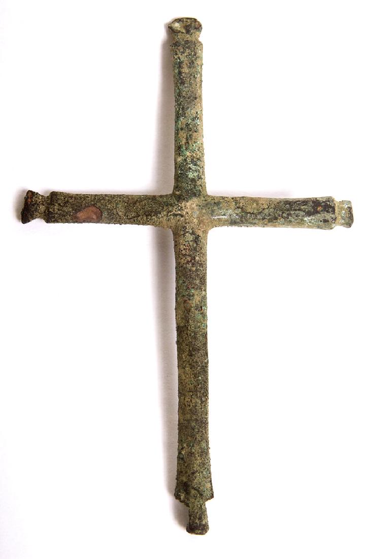 Ancient Byzantine Bronze Cross c.7th century AD: Ancient Byzantine Bronze Cross c.7th century AD. Size 3 1/4 inches length. Condition: Perfect. A Bronze Cross with suspension loop a fine example with decorated end points. Provenance: from the estate