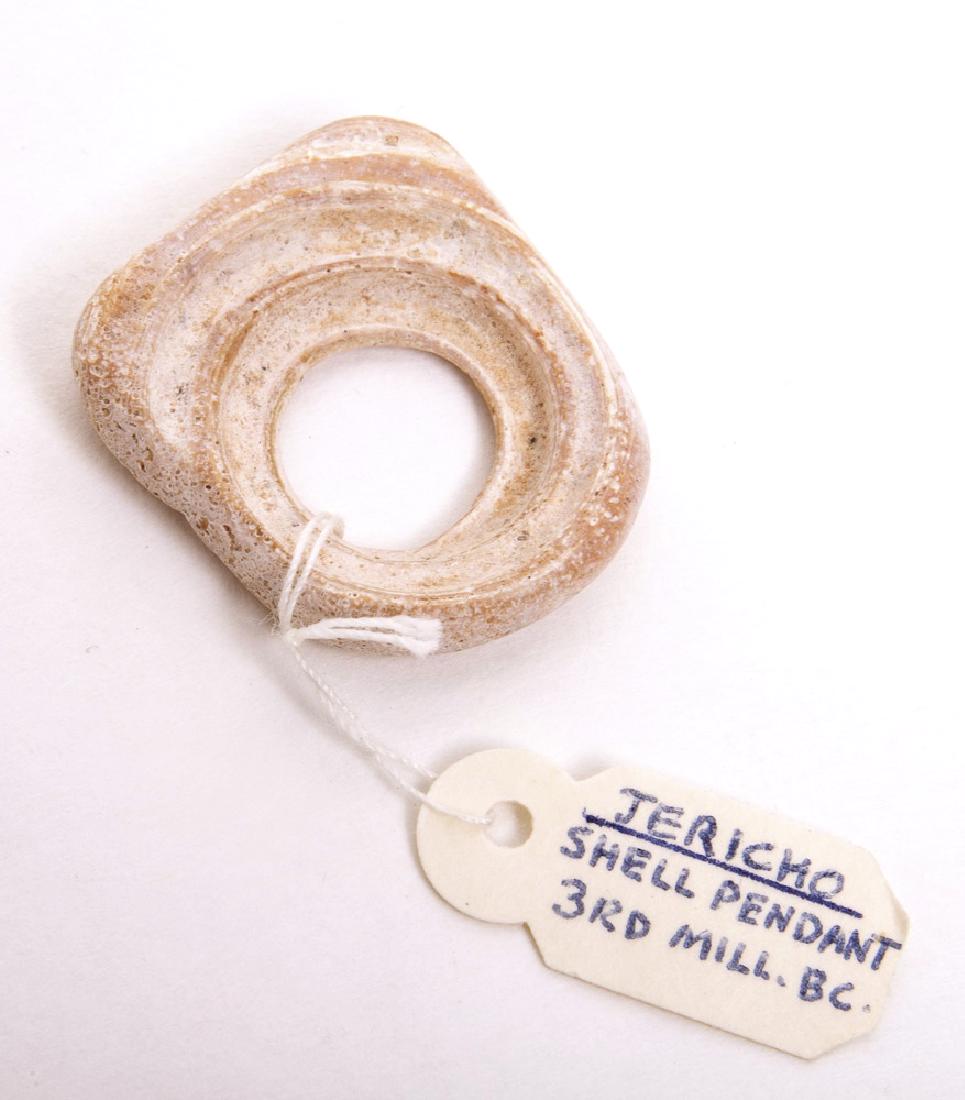 Ancient Jericho Shell Pendant c.3000 BC: Ancient Jericho Shell Pendant c.3000 BC. Size 25 mm. Rare Ancient Shell pendant. Condition:perfect. Provenance: from the estate of Robert Thompson of Philadelphia, Pennsylvania. Bob represented the ex