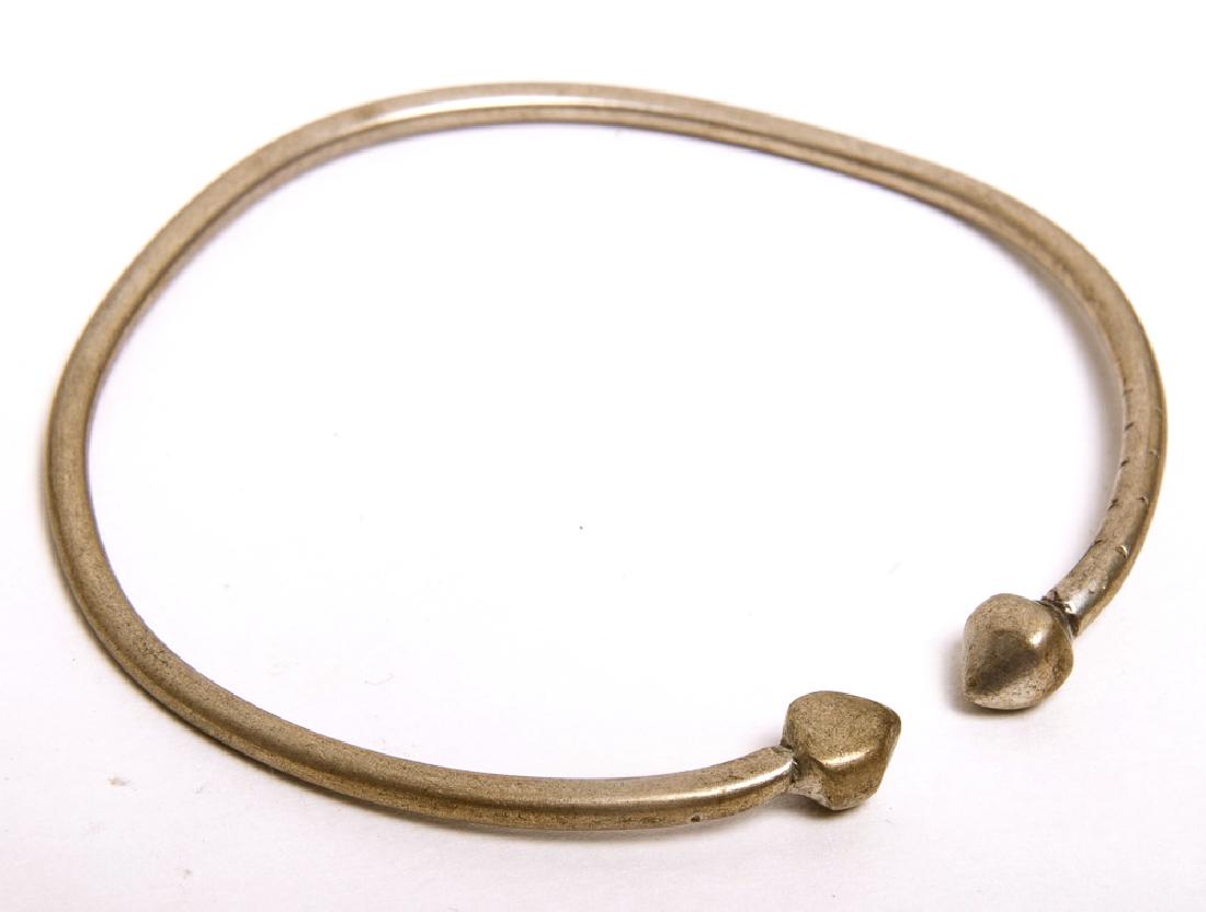 Islamic Silver Bracelet with bulbous terminals c.15th c (1 of 1)