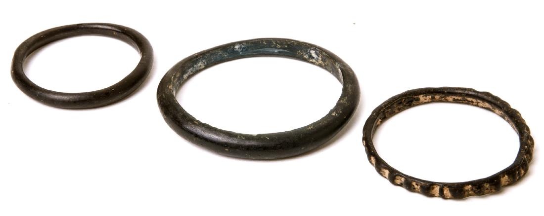 Lot of 3 Ancient Roman Glass Bracelets c.2nd-3rd centur (1 of 2)