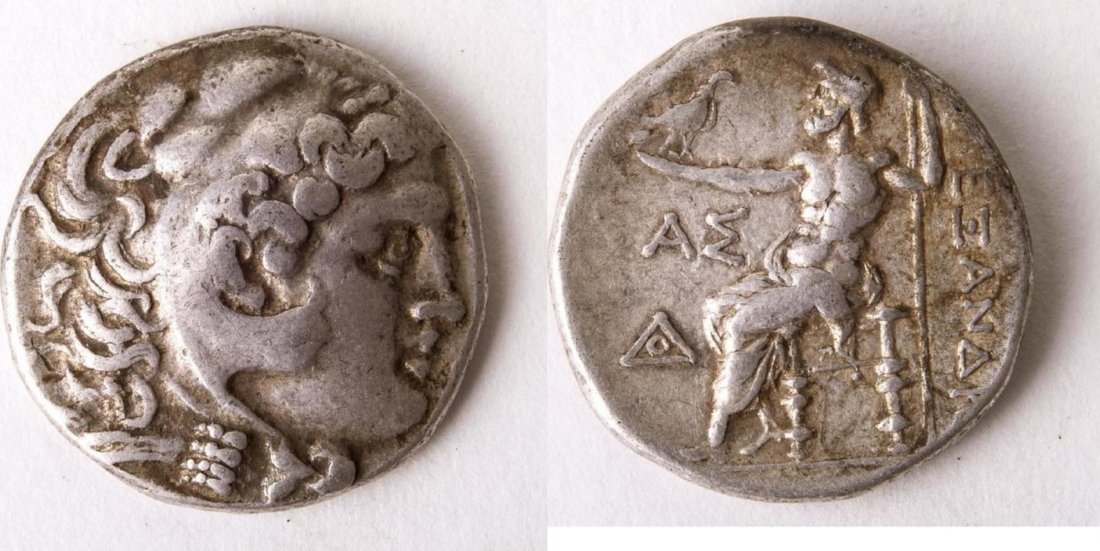 Ancient Alexander III. 336-323 BC. AR Tetradrachm Coin: Ancient Alexander III. 336-323 BC. AR Tetradrachm (16.9 gm, 25 mm).Head of Herakles right, wearing lion’s skin headdress /Zeus seated left, holding eagle and sceptre. Good Very Fine.