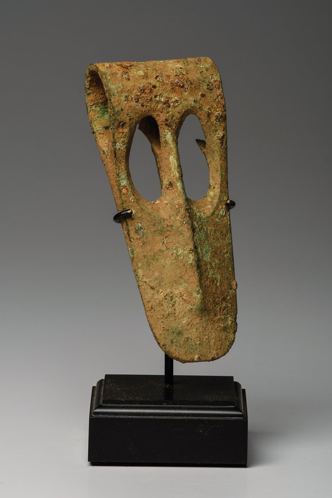 Ancient Canaanite Bronze Duckbill Axe Ca. 1st millenniu (1 of 4)