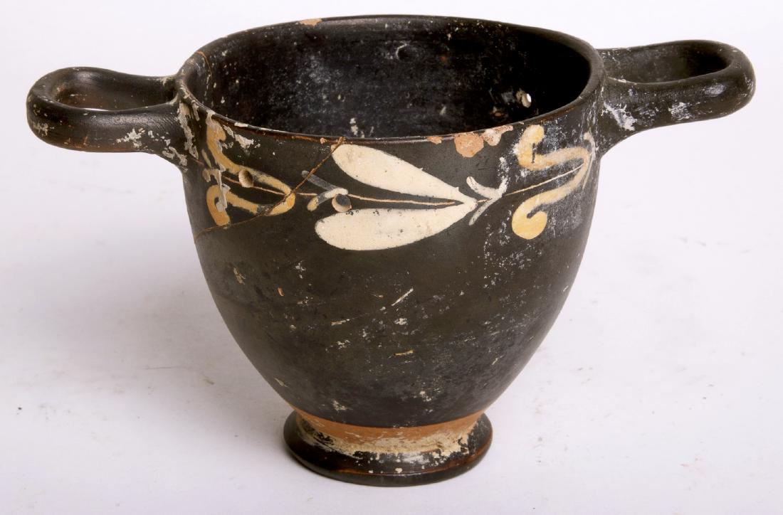 Ancient South Italian Gnathian Ware Pottery Skyphos c.4 (1 of 3)