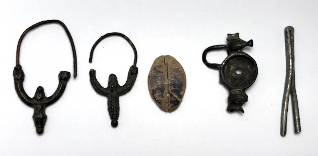 Lot of 4 Ancient Roman Bronze earrings, Fibula, C.2nd C (1 of 3)