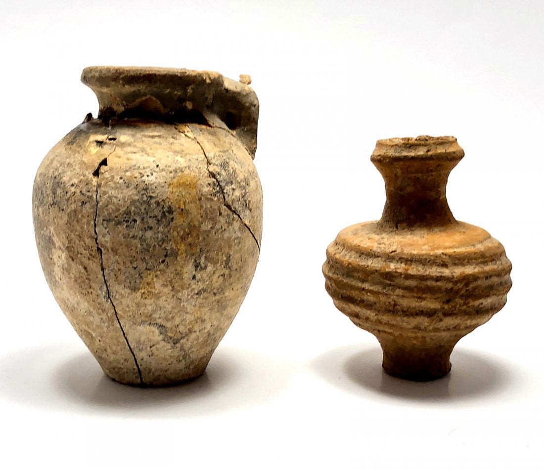 Lot of 2 Ancient Roman Holy Land Terracotta jugs c.1 Ce (1 of 2)