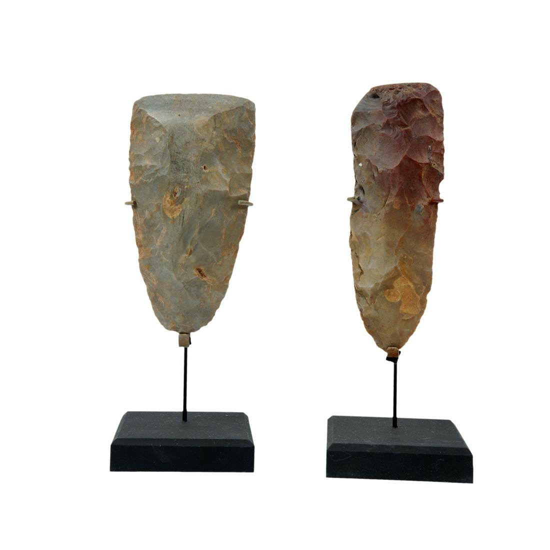 Lot of 2 African Neolithic Stone Axe Heads c.5000 BC.: Lot of 2 African Neolithic Stone Axe Heads c.5000 BC. Size 5 1/2-6 inches length. blade 2 1/4 - 3 inches wide. + mount. Great lot of 2 Stone Age Flint Hand Axe. custom mounted. Condition: Excellent co