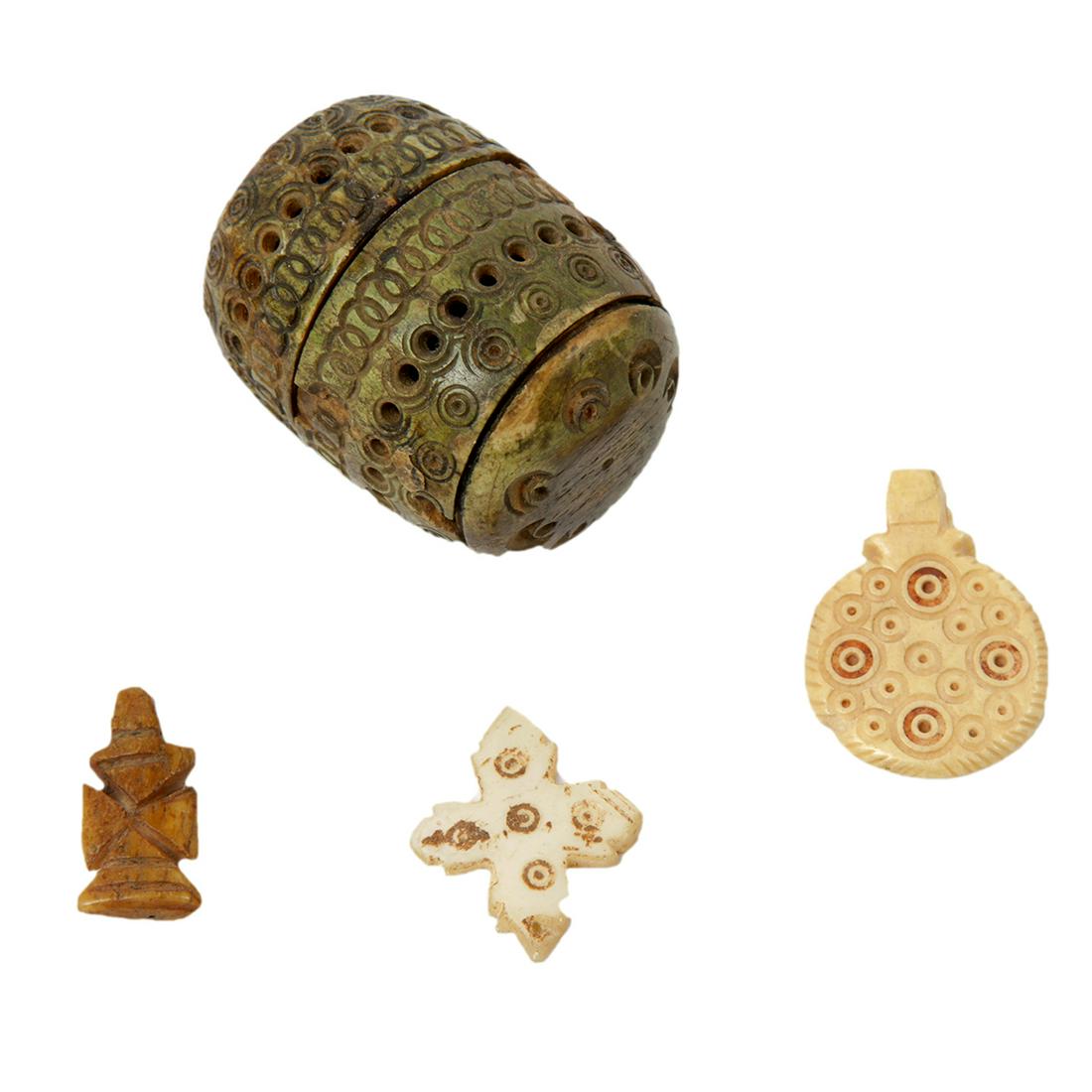 lot of 4 Ancient Byzantine Crosses c.5th-6th century: lot of 4 Ancient Byzantine Crosses c.5th-6th century AD. Size 1 3/4 - 1 inch. Nice collection 3 bone and shell crosses, together with a large bone Byzantine ornament?. Ex Private New York Collection.a