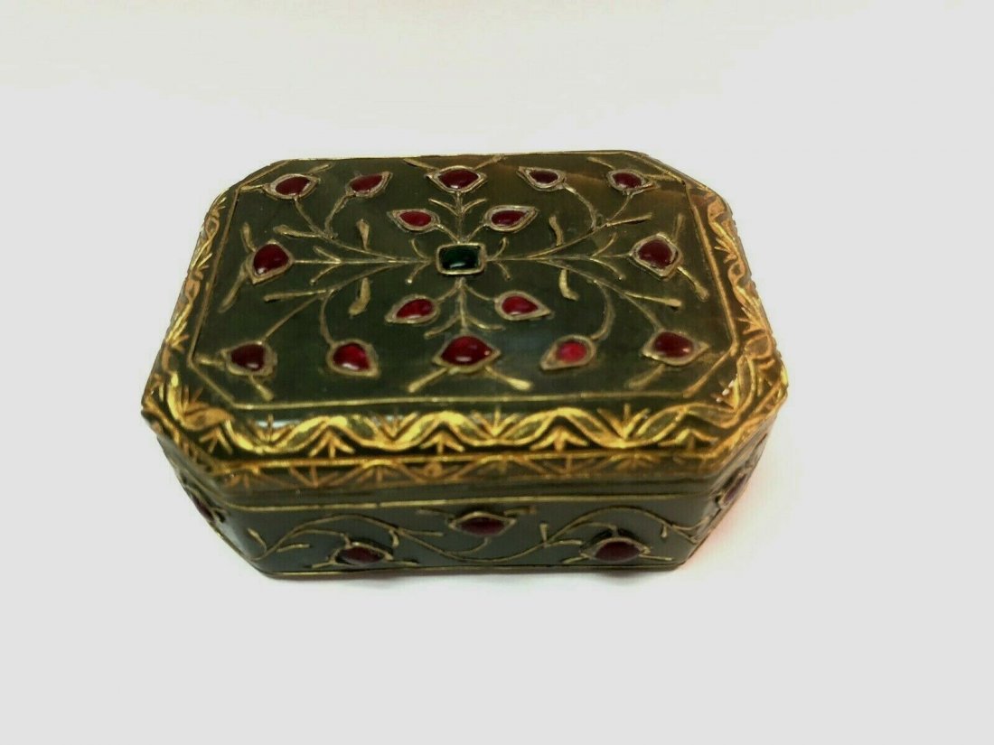 Indian Jade Jewelry Box with jewels: Indian Jade Jewelry Box with jewels. Size 3 1/8 Length x 2 1/4 wide inches x 1 1/4 inch high. Fine Jade Box with a lid decorated with jewels and etched design. Perfect.