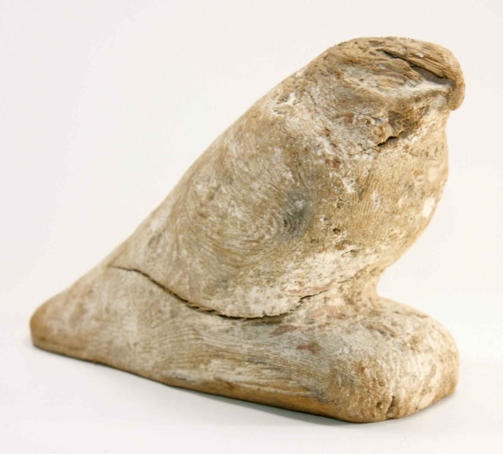 Ancient Egyptian Wood Horus c.664-332 BC.: Ancient Egyptian Wood Horus c.664-332 BC. Size 5 3/4 inches Length x 3 3/4 inches high. (14.6 x 9.5 cm) Fine Ancient Egyptian Wood Horus Bird. Condition: wear and losses otherwise in good condition. P
