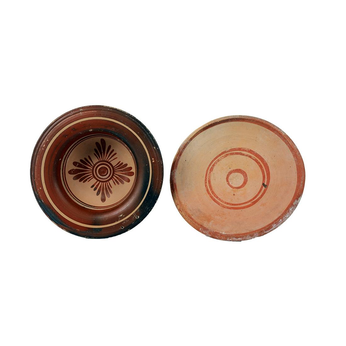 Lot of 2 Ancient Greek Pottery Bowls c.4th century BC. (1 of 2)