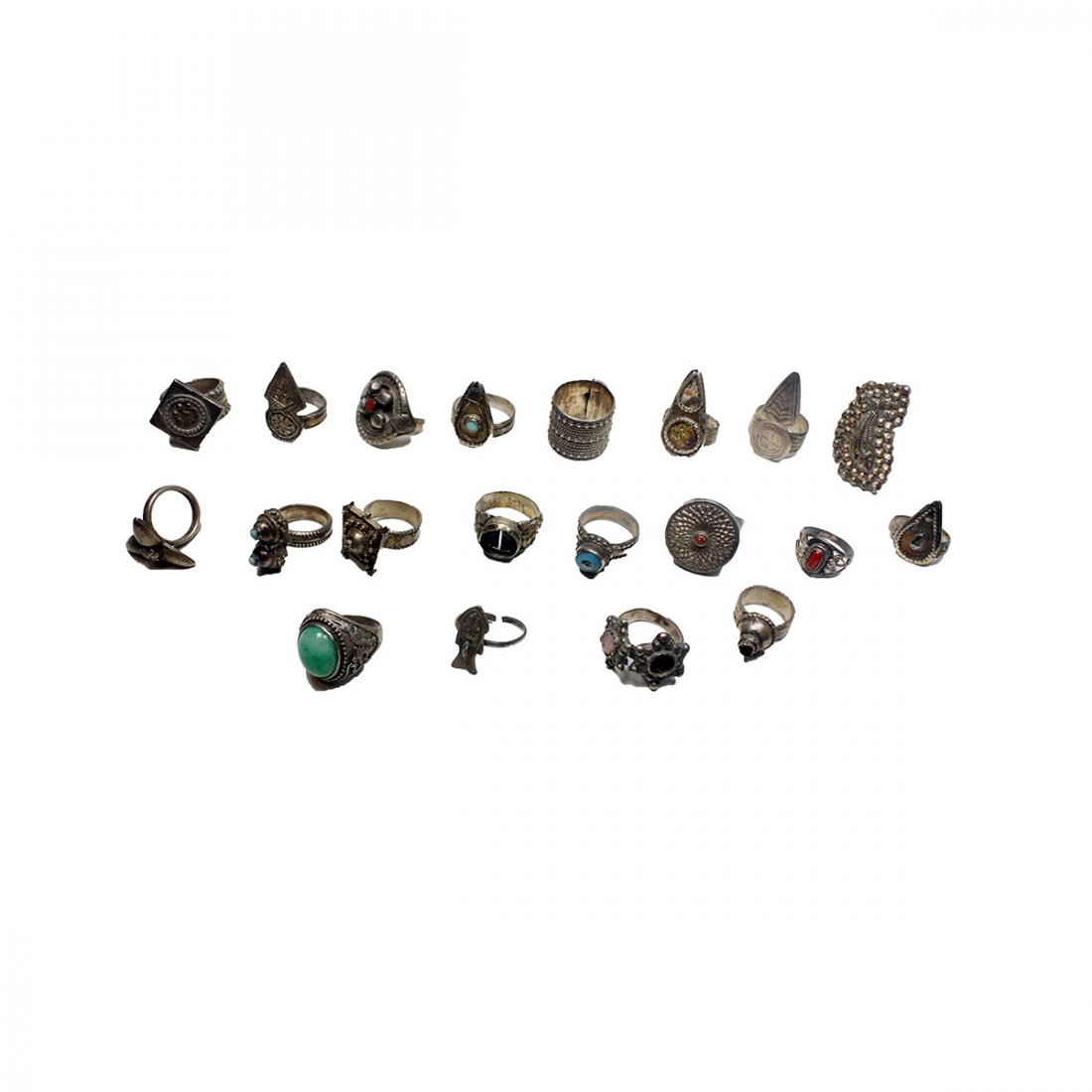 Lot 19 Antique Middle Eastern Tribal Art Silver Rings (1 of 4)