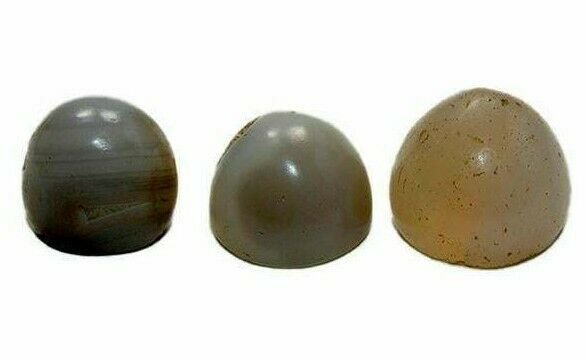 Lot of 3 Sasanian, Islamic Agate Games Pieces c.6th-8th: Lot of 3 Sasanian, Islamic Agate Games Pieces c.6th-8th century AD. Size 18-22 mm. Fine Lot of beautiful agate stone game pieces. Ex Solomon Treasures.