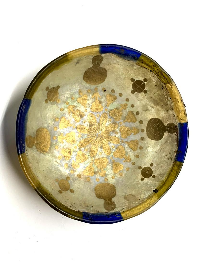 Byzantine Style glass bowl with Crosses and saints.: Byzantine Style glass bowl with Crosses and saints. size : 12 cm x 3.5 cm. two layers glass bowl decorated with Crosses and busts of Saints in gold and blue enamel.