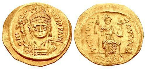Justin II. 565-578. AV Solidus (22mm, 4.17 g, 6h).: Justin II. 565-578. AV Solidus (22mm, 4.17 g, 6h). Constantinople mint, 7th officina. Struck 567-578. Helmeted and cuirassed bust facing, holding globe surmounted by Victory and shield / Constantinopo