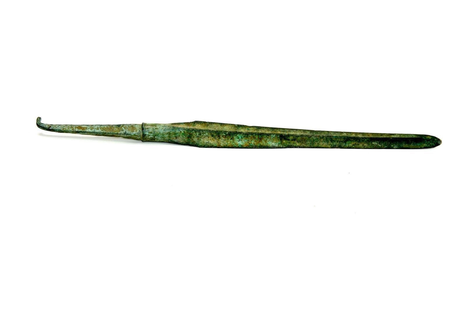 Ancient Luristan Bronze Spear Point c.1000 BC.: Ancient Luristan Bronze Spear Point c.1000 BC. Size 10 1/8 inches length. Fine cast bronze Spear point with nice brown patina. Ex MD Estate