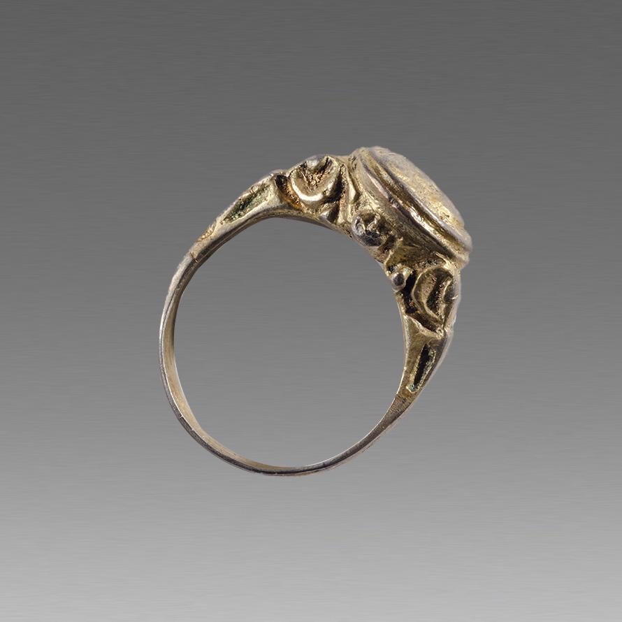 England, Antique Silver Gilt Ring with Female head (1 of 2)