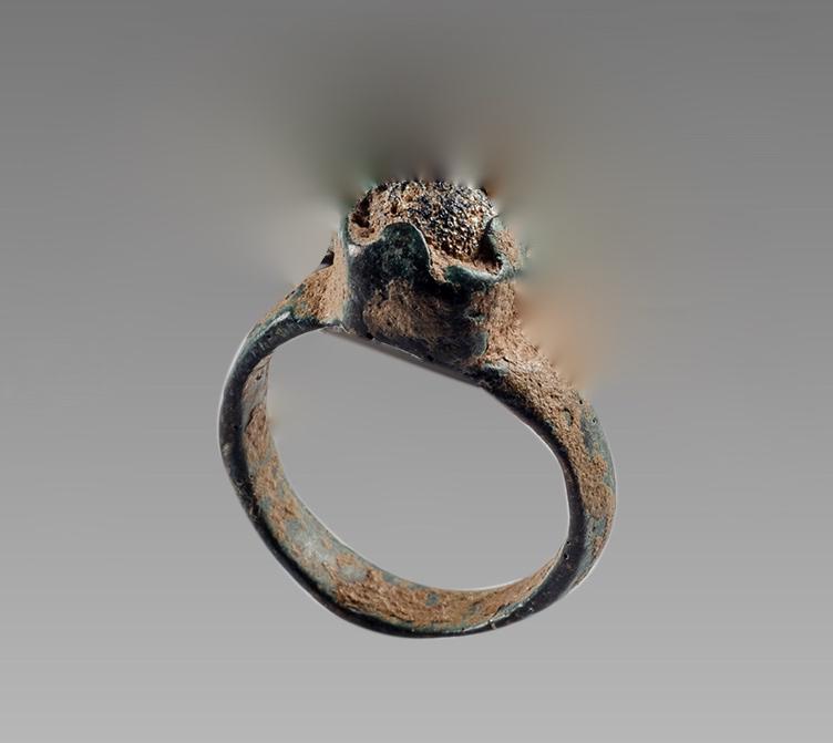 Ancient Byzantine Bronze Ring with Glass stone c.6th (1 of 2)