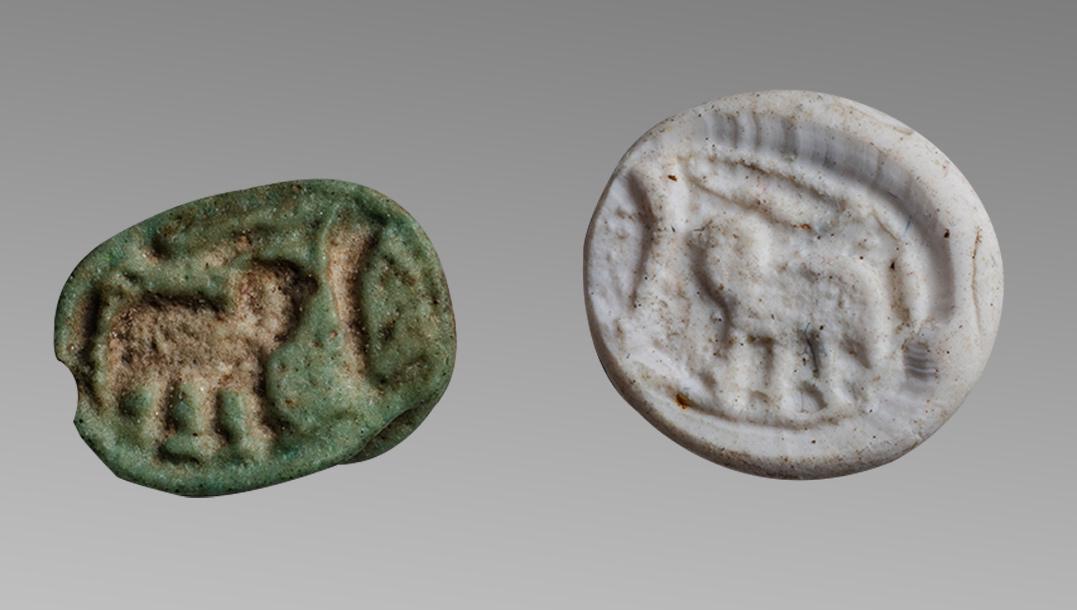 Ancient Egyptian Steatite Scarab New Kingdom: Ancient Egyptian Steatite Scarab New Kingdom c.1500-1100 BC. Size 11 x 8 mm. Buff Steatite Scarab with stylized beetle back and bezel with hieroglyphs in oval border. Provenance: Ex Eldert Bontekoe, P
