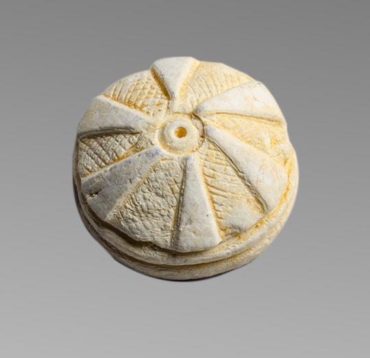 Ancient Egyptian Steatite Button Seal Scarab c.2nd (1 of 2)