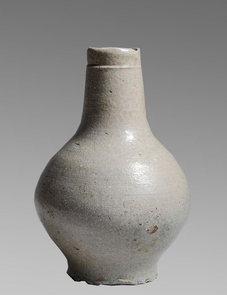 Chinese Stoneware Flask c.1650. (1 of 2)