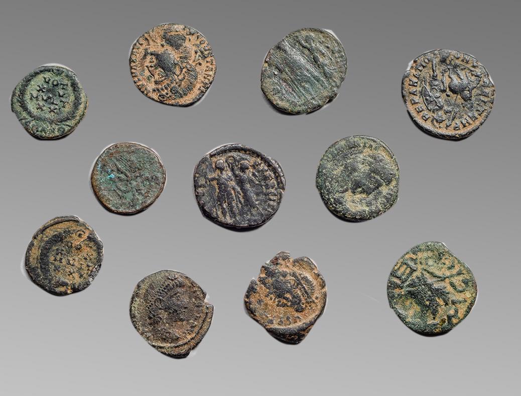Lot of 11 Ancient Roman bronze coins c.2nd-4th century (1 of 2)