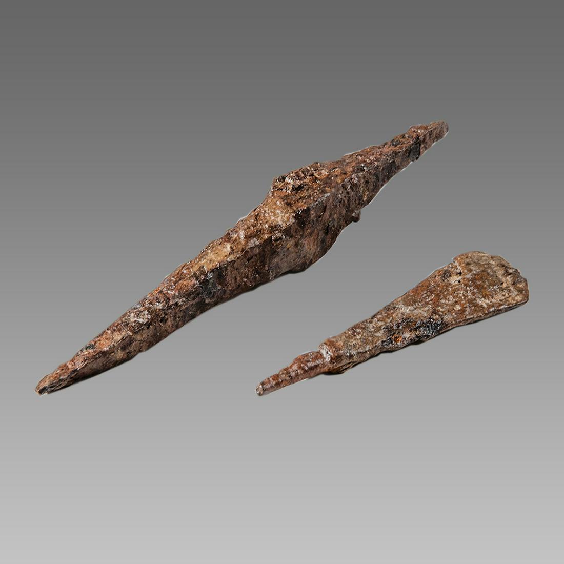 Lot of 2 Ancient Roman Balkans Iron Arrow Heads (1 of 1)